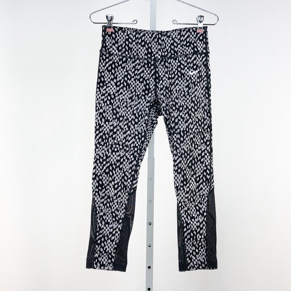 Nike Pants - Nike Dri-Fit Black White Print Mesh Leggings